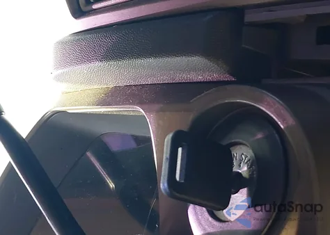 2004 Nissan Titan Xe z USA, uszkodzony, nr VIN 1N6AA06A24N587695